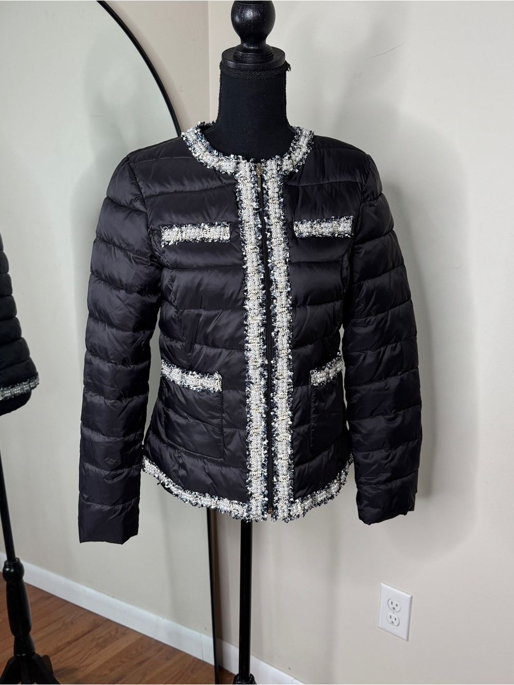 White House Black Market Embellished
Puffer Jacket Black Size S